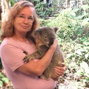 Meet your Posher, Sharon